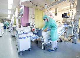 Steeds minder mensen met coronabesmetting in het ziekenhuis