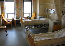 Normal_ziekenhuis_bed_kamer