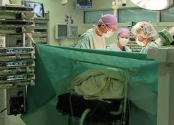 Normal_chirurg_operatie_patient