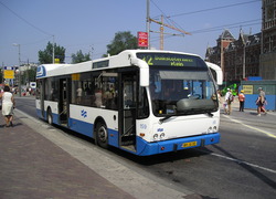 Normal_amsterdam_bus