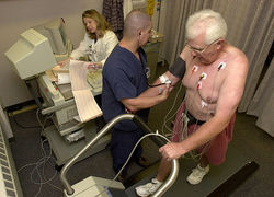 Bij een inspanningstest wordt een hartfilmpje, ofwel ECG, gemaakt