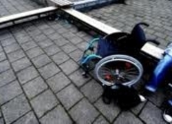 Normal_school_rolstoel_gehandicapt
