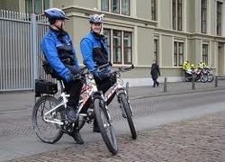 Normal_politie_te_fiets