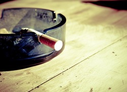 Normal_asbak__roken__sigaret