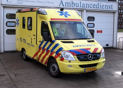Normal_ambulance2