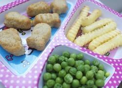 Normal_lunch__kinderen__eten__patat__groente__kind