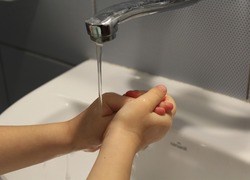 Normal_hand_wassen