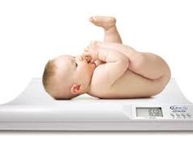 Normal_baby_kraamzorg_weegschaal_gewicht_geboortegewicht