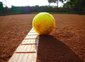 Normal_sport__bewegen__tennis
