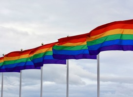 Normal_lhbt_gay_pride_coming_out_pride