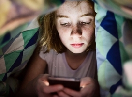 Oogfonds start sms-actie met tips voor gezondheid ogen van kinderen