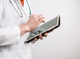 'Praktijkervaring gebruikers moet leidend zijn in e-health'