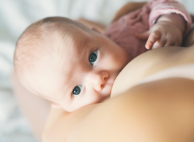 Vrouwen geven langer borstvoeding tijdens de coronacrisis