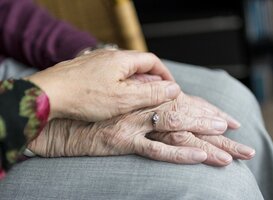 Meer ouderen in verpleeghuizen en kortere wachtlijsten 