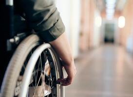 Normal_rolstoel_beperking_handicap