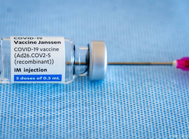 EMA stelt nieuwe bijwerkingen vast bij coronavaccin Janssen