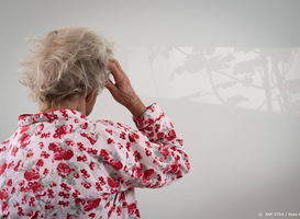 Zorg bij dementie thuis in de knel