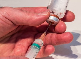 Goedkeuren aangepast vaccin Omikron kost 3 maanden