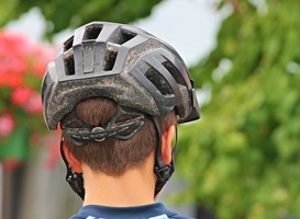 'Een derde minder hersenletsel door gebruik van een fietshelm'