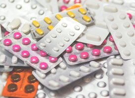 Stabilisatie aantal meldingen verwachte leveringsproblemen medicijnen in 2021