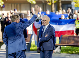 Willem-Alexander uitgejouwd tijdens opening Radboudumc