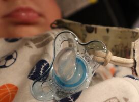 Onderzoek bevestigt: orale antibiotica voor pasgeborenen even effectief als infuus