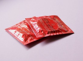Normal_red-condoms-849407_1280