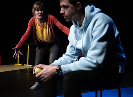 Voorstelling 'Laat het licht aan' over mentale gezondheid van jongeren