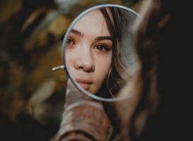 Wat is body dysmorphic disorder, hoe uit het zich en wat kun je eraan doen?