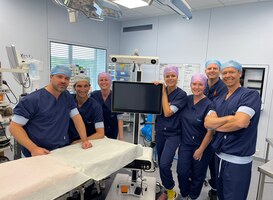 Eerste robot geassisteerde knieprotheses geplaatst in Medische Kliniek Velsen