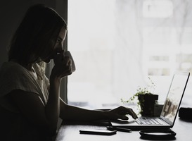 Hybride werken met een beperking: deel je ervaring