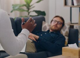 Aantal professionals GGZ-beroepen gestegen, vraag is nog altijd groot en blijft groeien