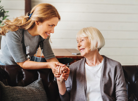 ‘Denk ook aan langetermijnoplossingen voor problemen in de zorg’