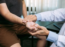 Unieke bundelbekostiging hand- en polszorg Zilveren Kruis en Xpert Clinics