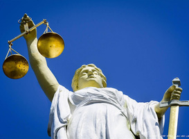 Moeder die baby achterliet in afvalcontainer ook in hoger beroep 4 jaar de cel in